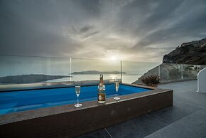 Kratiras View Luxury Suites