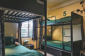DMZ Hostel Hue