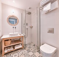 Dias Hotel