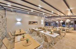 Dias Hotel