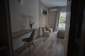 B&B Sorahnia Design House