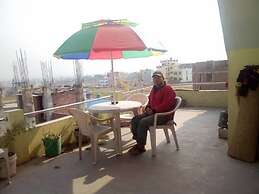 Everest Home Stay Apartment