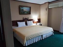 Baan Busarin Hotel