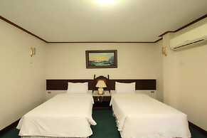 Baan Busarin Hotel