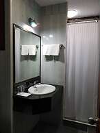 Baan Busarin Hotel
