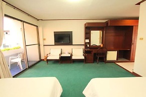Baan Busarin Hotel