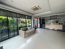 Bangkok Boutique Resort Rangsit