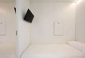 Bed and Boarding - Hostel