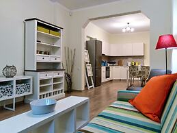 Baratero Red House Apartment