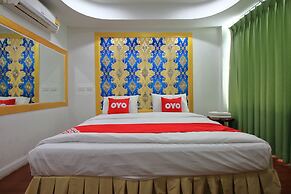 OYO 410 Diamond Boutique Hostel