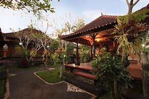 Omah D'Taman Hotel by EPS