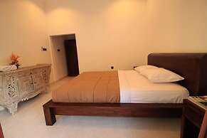 Omah D'Taman Hotel by EPS