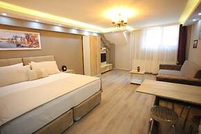 Artist Rooms Suites