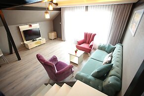 Artist Rooms Suites