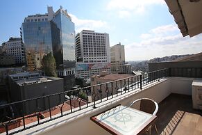 Artist Rooms Suites