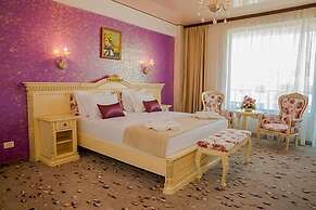 Almar Luxury Hotel