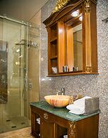 Almar Luxury Hotel