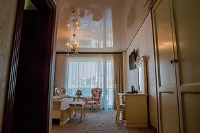 Almar Luxury Hotel