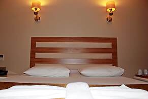 Feza Otel