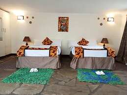 Da Vinci Gorilla Lodge