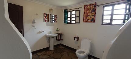 Da Vinci Gorilla Lodge
