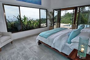Golden Pineapple Villas