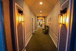Don-Dar Hotel