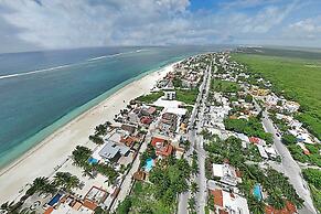 Caribe Suites