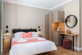 Viaggio Elegant Rooms