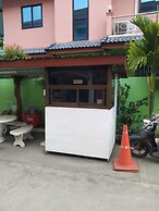OYO 75399 Choktipparat Place