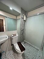 Sandee Room