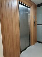 Sandee Room