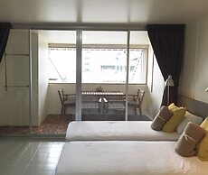 Cloudy Hostel