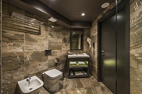 All Seasons Residence Hotel