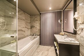 All Seasons Residence Hotel