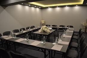 All Seasons Residence Hotel