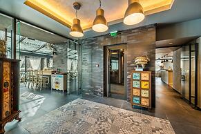All Seasons Residence Hotel