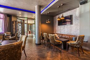 All Seasons Residence Hotel