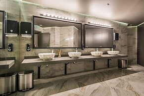 All Seasons Residence Hotel