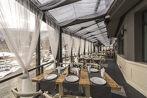 All Seasons Residence Hotel