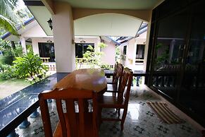 Chaiwat Resort