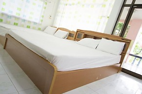 Chaiwat Resort