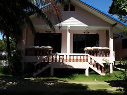 Chaiwat Resort