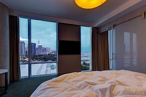 Hotel X Toronto, a Destination by Hyatt Hotel