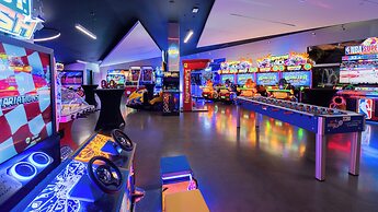 Hotel X Toronto, a Destination by Hyatt Hotel