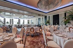 Hotel X Toronto, a Destination by Hyatt Hotel