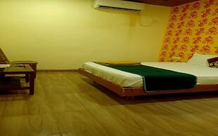 Hotel Geetanjali St Bus Stand Panvel