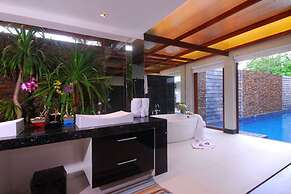 5 Bedroom Beach Front Villa SDV144 By Samui Dream Villas