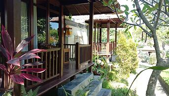 Astawa House