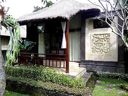 Astawa House